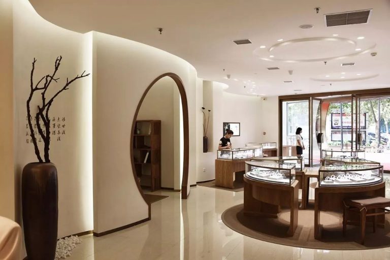 Jewellery Display Case 5 Major Points To Consider Jewellery Display Cases