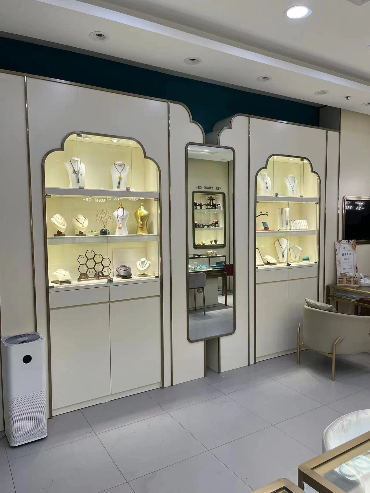 Magasin d'optique et de bijouterie Cas 6 Magasin d'optique et de bijouterie Cas 6
