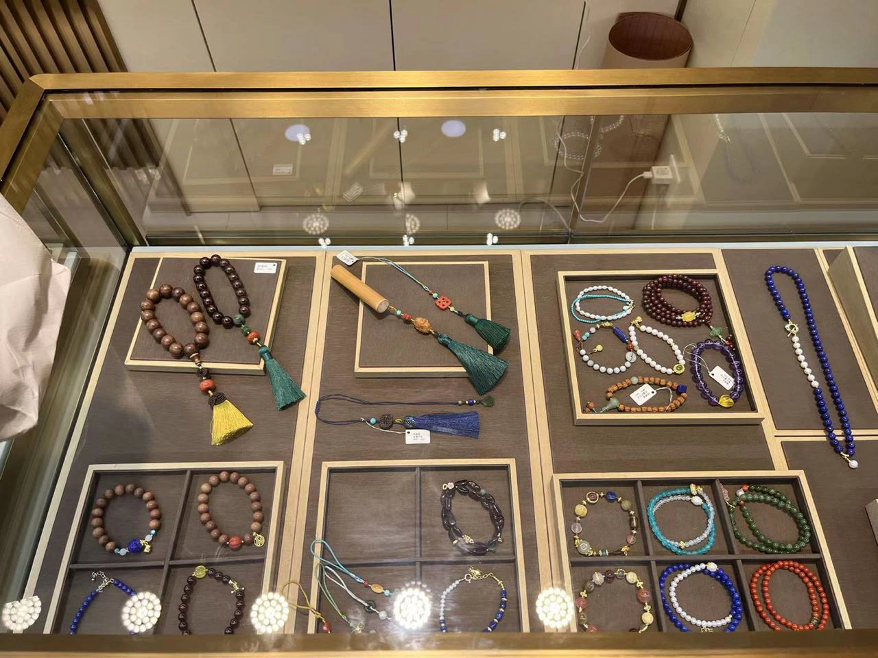 Magasin d'optique et de bijouterie Cas 6 Magasin d'optique et de bijouterie Cas 6