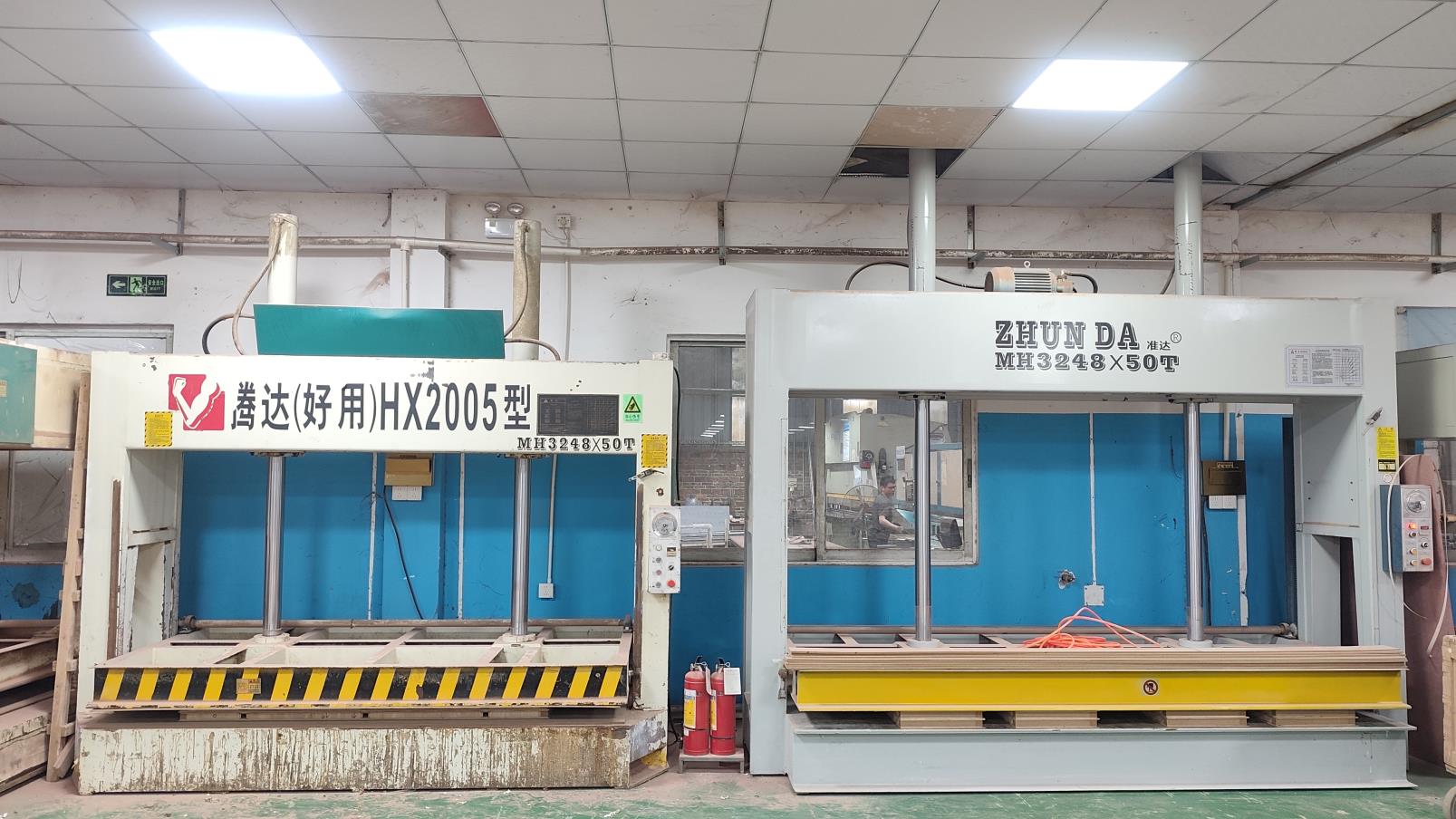 cold press machine bonding display case panels flat