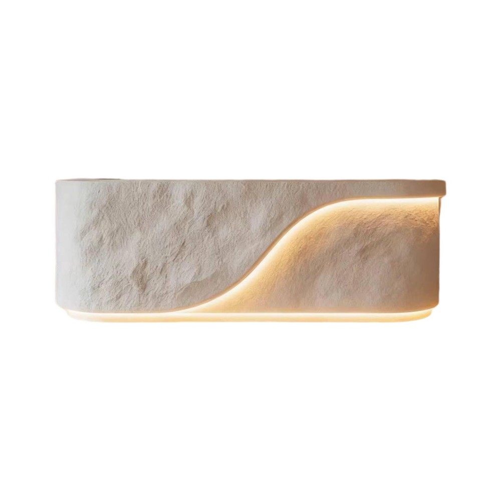 Meja resepsionis travertine dengan flowing wave LED light channel dan concealed base under-glow, tampak samping di atas latar putih